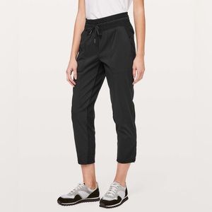 lululemon athletica Dance Studio Crop *25" Black Size 4